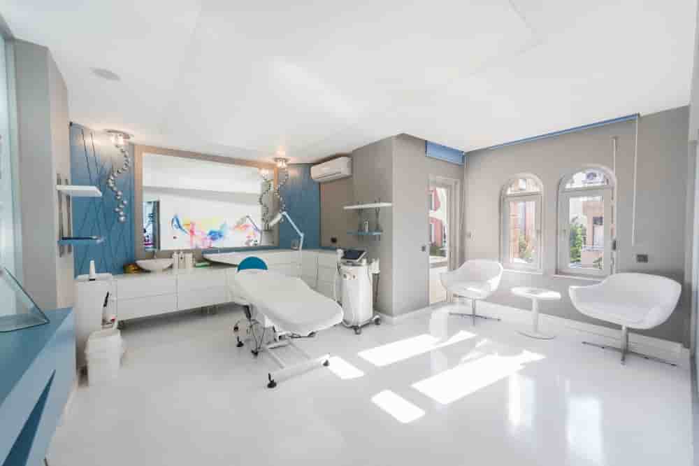 Подтвержденные отзывы пациентов о Estemita Aesthetics Clinic of Op. Dr. Hakan Olmezturk в Antalya, Turkey Slider image 6