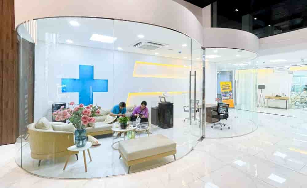 Подтвержденные отзывы пациентов о BeDental - Porcelain Veneers & Implants Center в Saigon,Ho Chi Minh, Vietnam Slider image 2