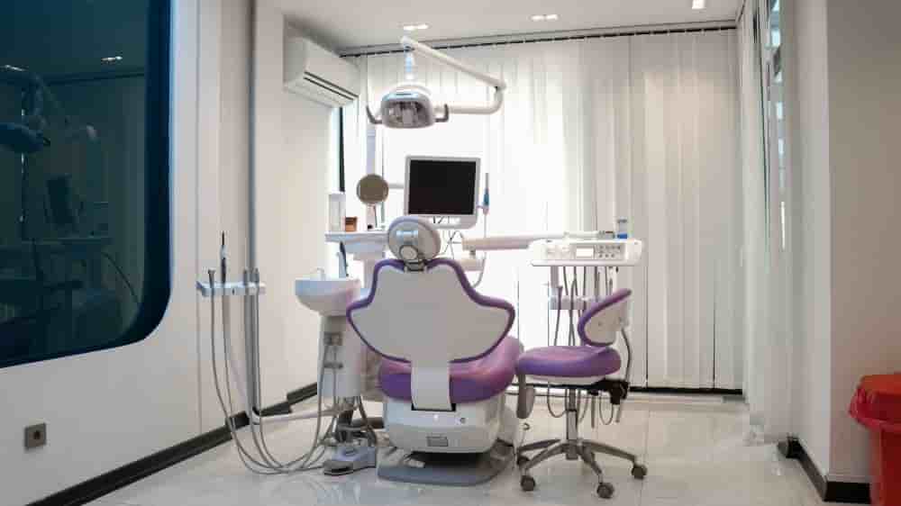 Подтвержденные отзывы пациентов о Dentaray Clinic: luxury Dental Clinic in Istanbul в Istanbul, Turkey Slider image 1