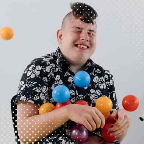 Пакет лечения аутизма стволовыми клетками в Малацки, Словакия с процедурой внутривенного вливания от CellCenter