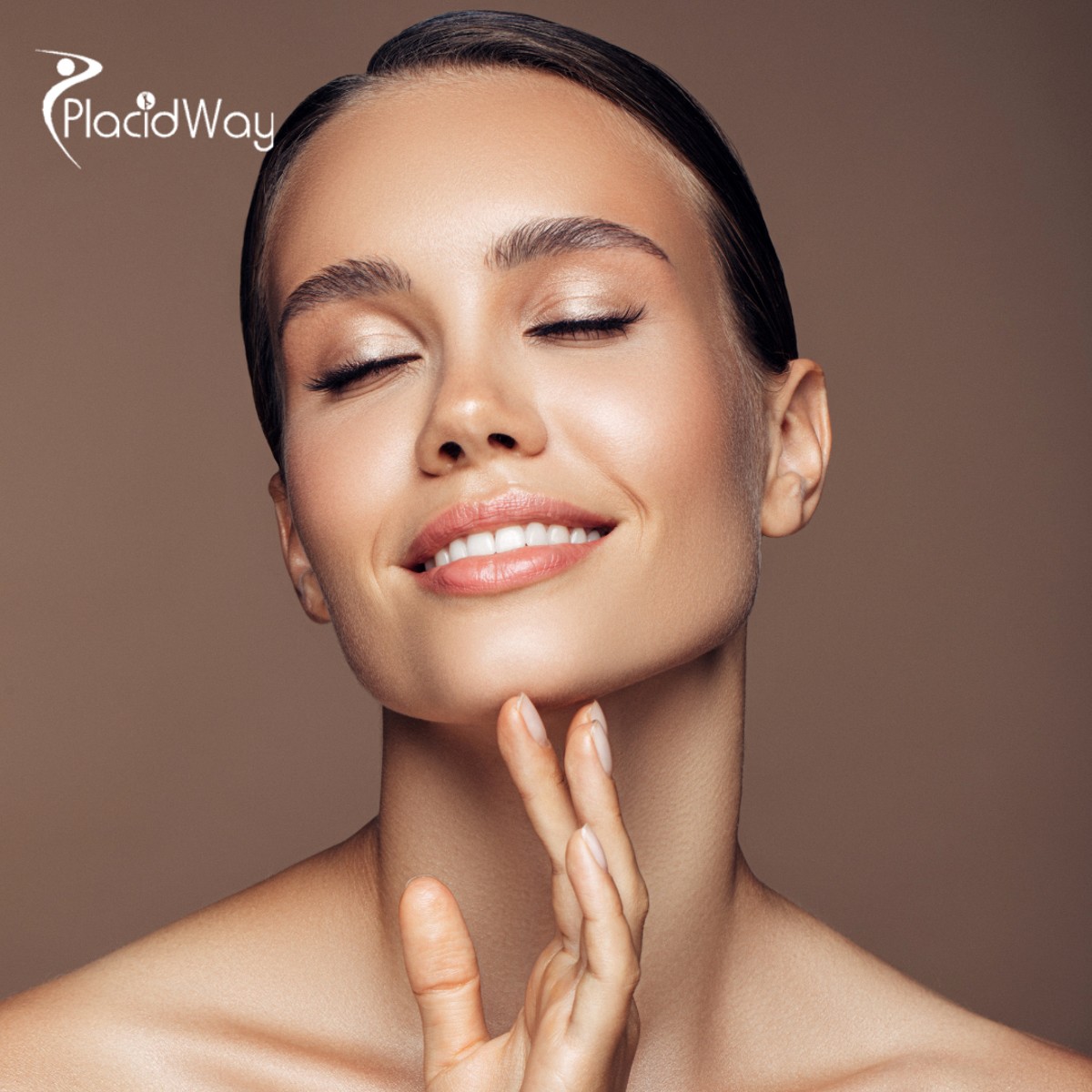 Современная ринопластика в Турции для пациентов, стремящихся к естественной гармонии лица.